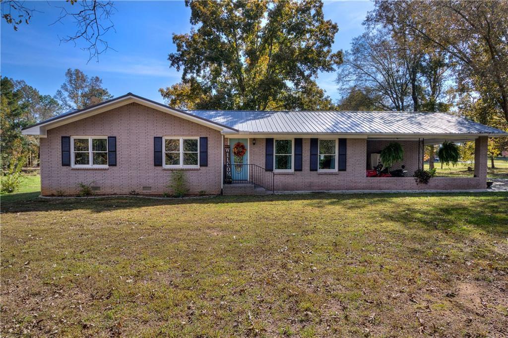 389 Lakeview Road - Photo 1