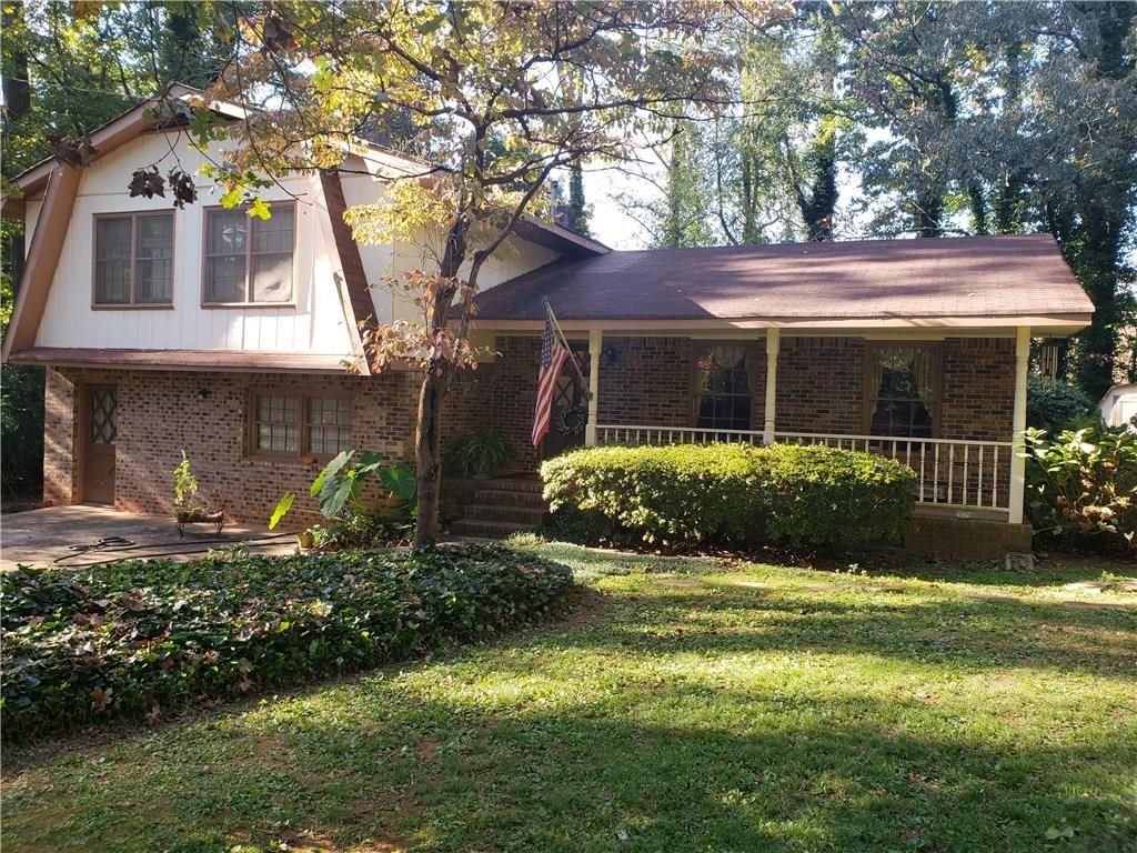 862 Woods Court - Photo 1