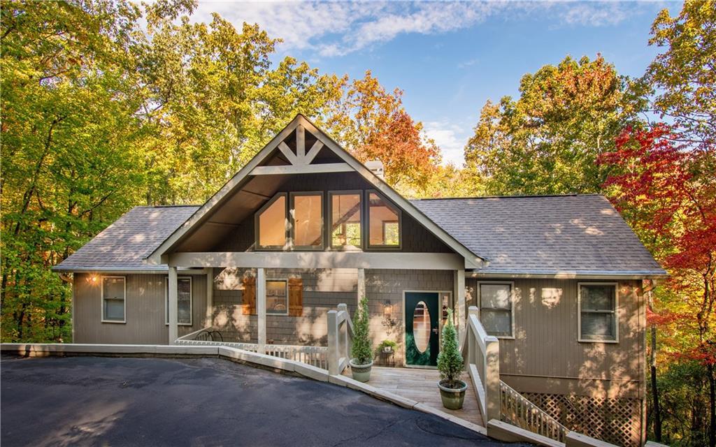 572 Valley View Drive - Photo 1