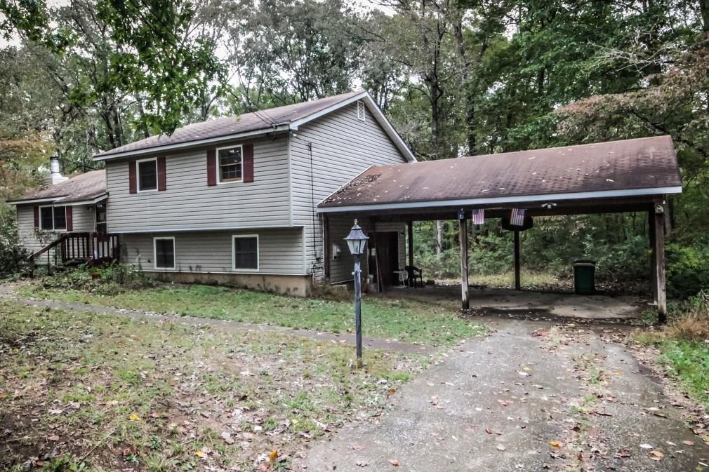 227 Woodglen Drive - Photo 1