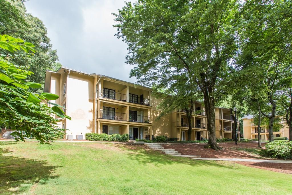 1150 Collier Road - Photo 1