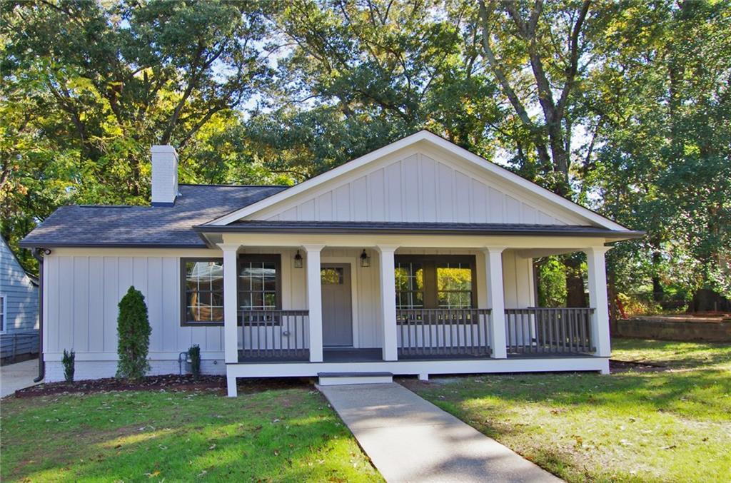326 Lamon Avenue - Photo 1