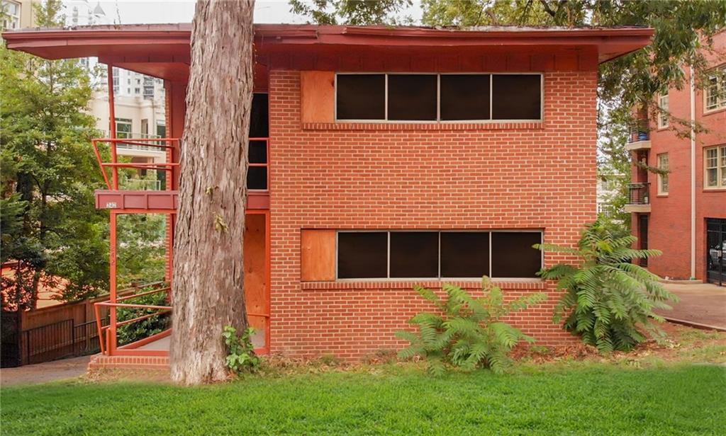 242 11th Street - Photo 1