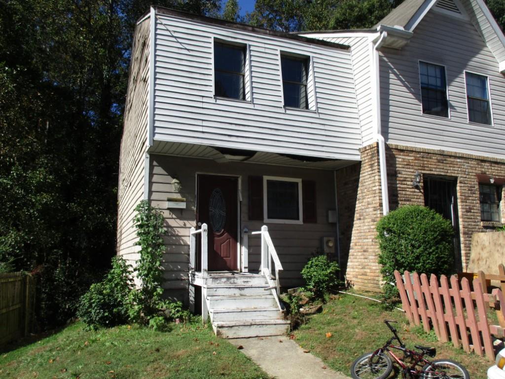 6932 Oakhill Circle - Photo 1