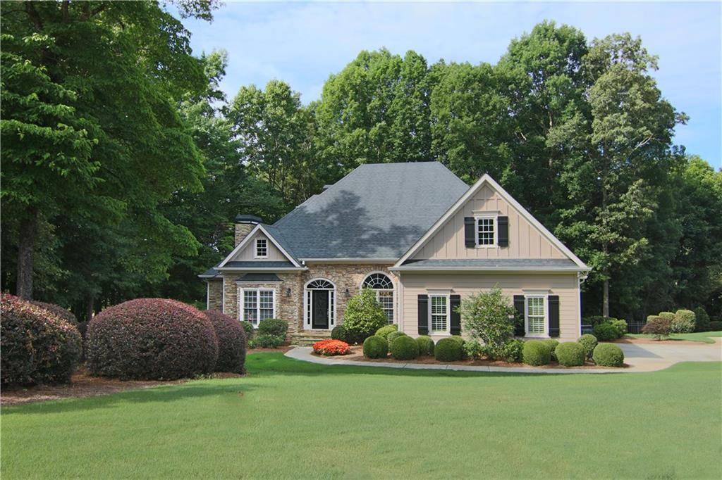 201 Northampton Court - Photo 1