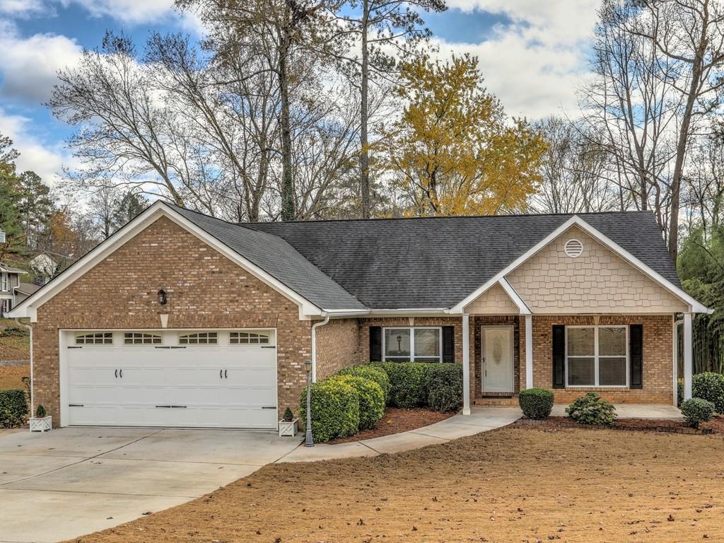 498 Embry Lane - Photo 1