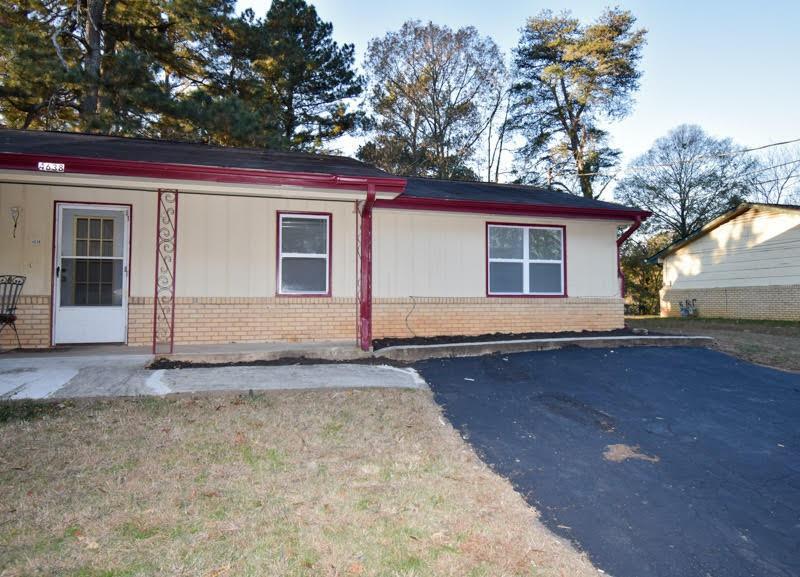 4638 Pine Tree Circle - Photo 1