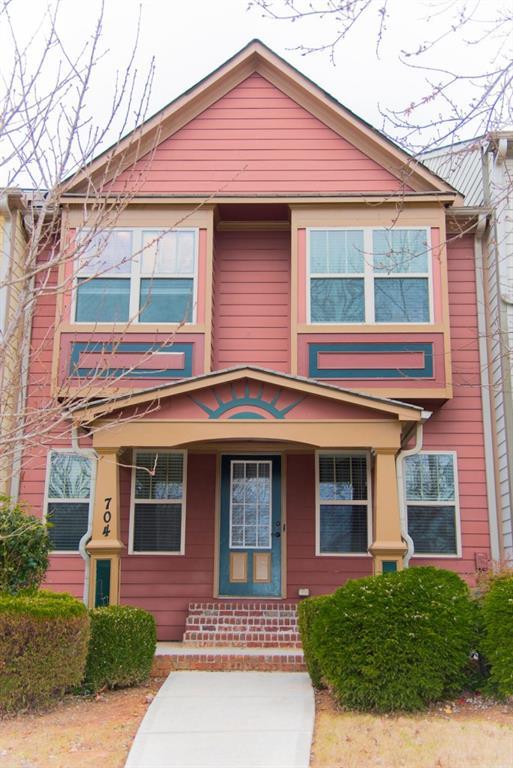 704 St James Place - Photo 1