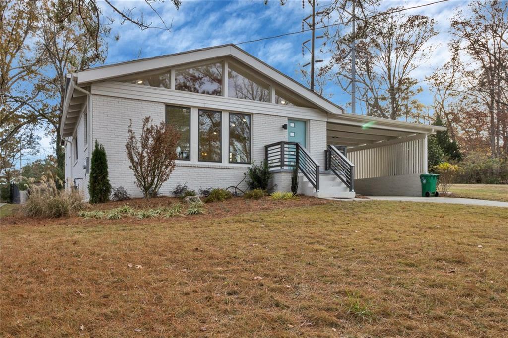 2203 Tanglewood Road - Photo 1
