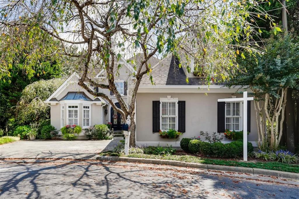 4061 Paran Pointe Drive - Photo 1