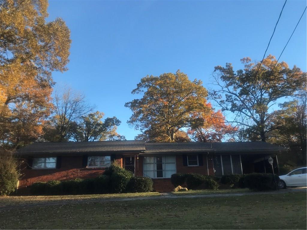 101 Lakeview Circle - Photo 1