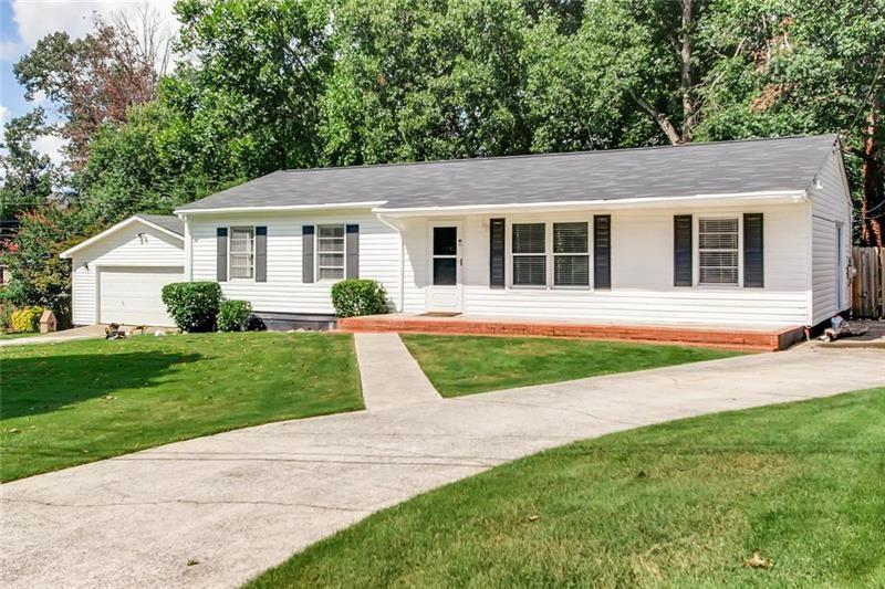 1761 Mackinaw Place - Photo 1