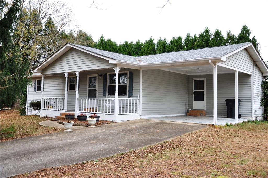 394 Castle Avenue - Photo 1