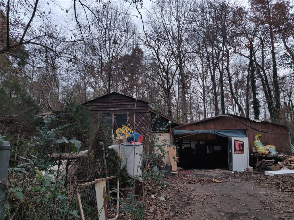 3916 Valley Road - Photo 1