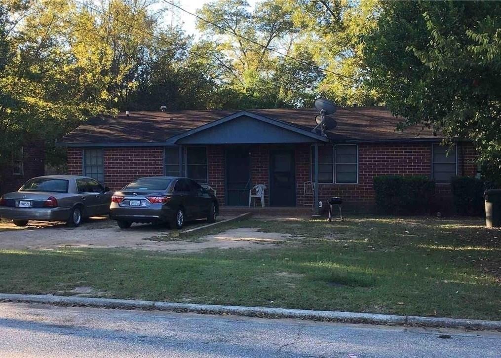 1076 Thomas Street - Photo 1