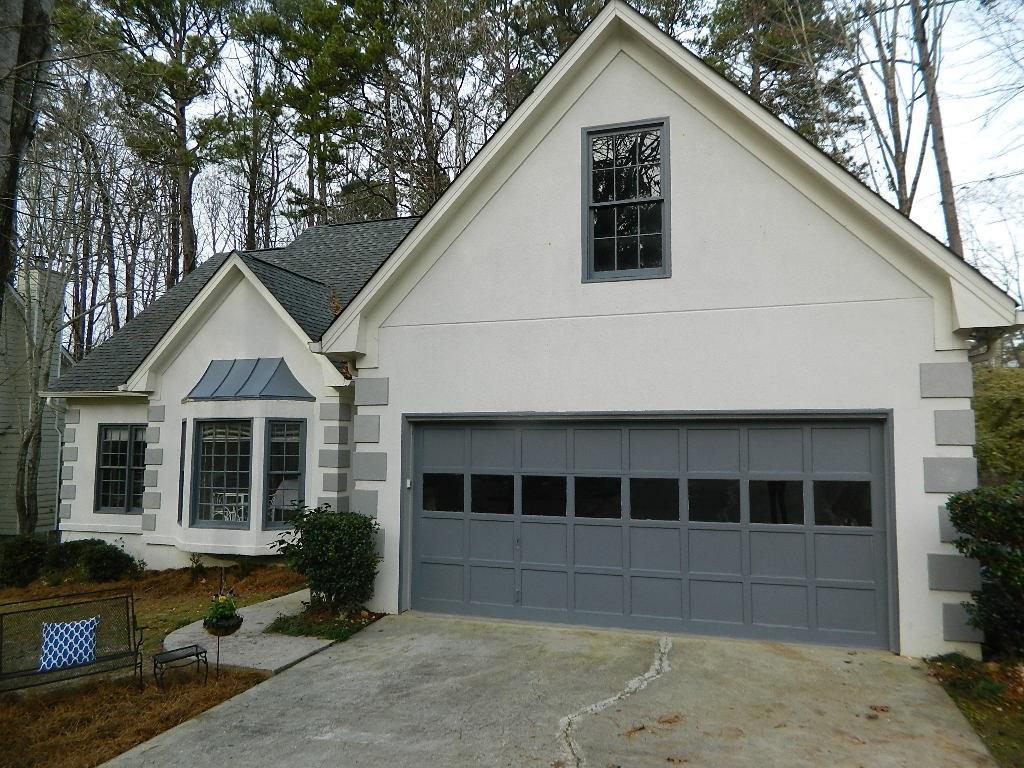 370 Shyrewood Drive - Photo 1