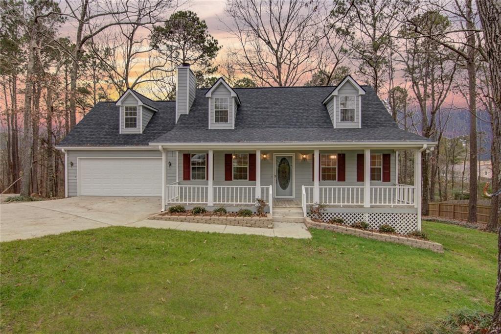 2713 Oakwood Drive - Photo 1