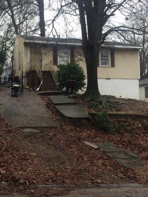1435 Hawkins Street - Photo 1