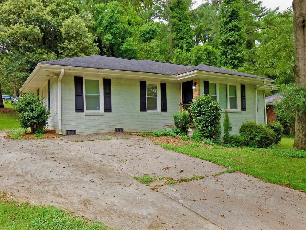 2155 Mark Trail - Photo 1
