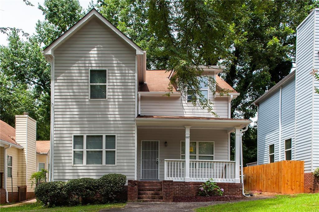 1007 Camilla Street - Photo 1