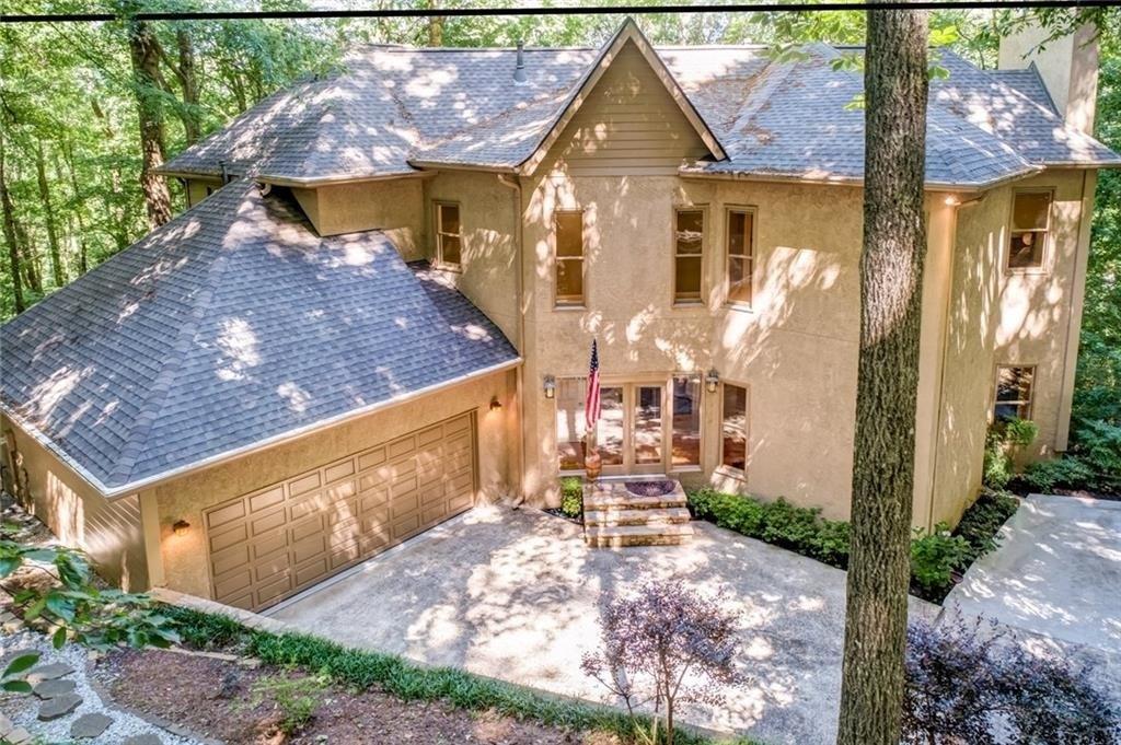 135 Skyland Drive - Photo 1
