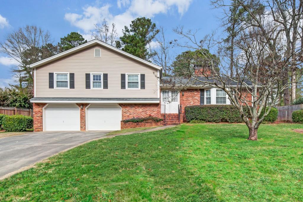 3011 Greenwood Trail - Photo 1