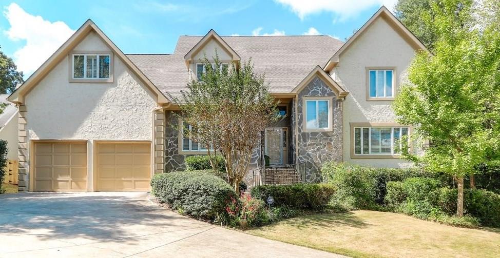 2902 Ashebrooke Drive - Photo 1