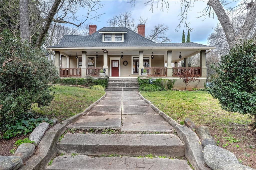 1118 Glenwood Avenue - Photo 1