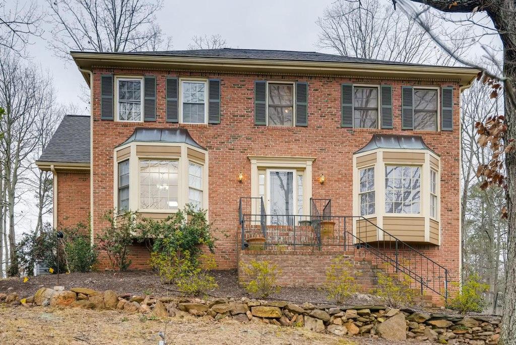 918 Mountain Top Drive - Photo 1