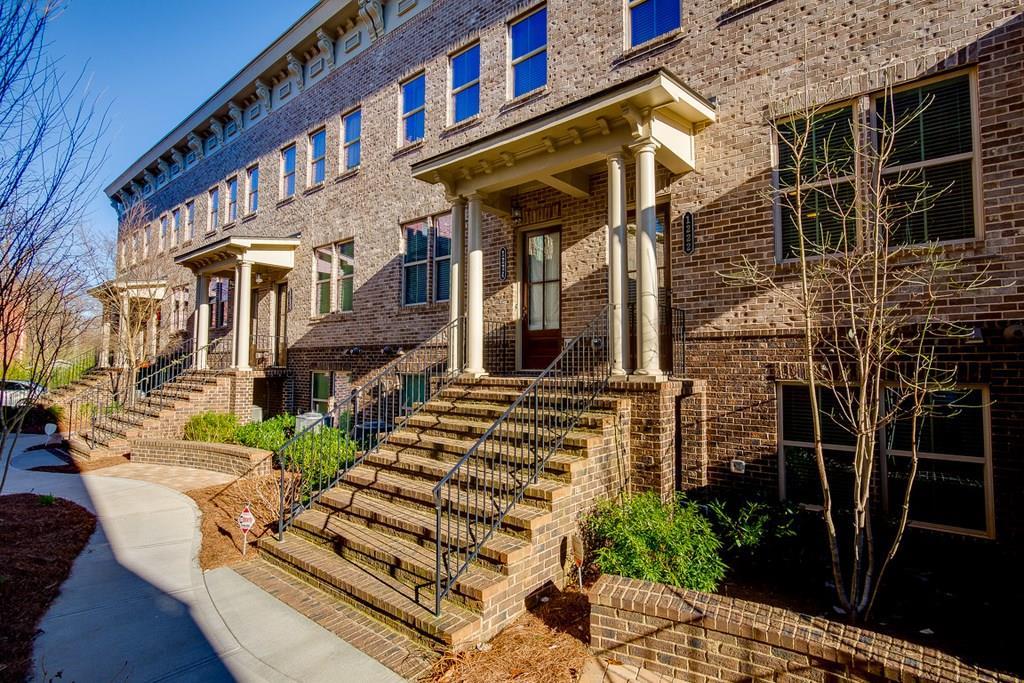 1222 Virginia Court - Photo 1