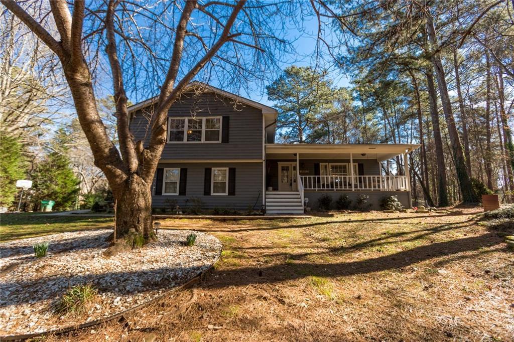 9219 Nesbit Ferry Road - Photo 1