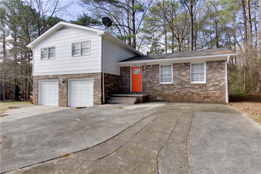 2851 Lloyd Road - Photo 1