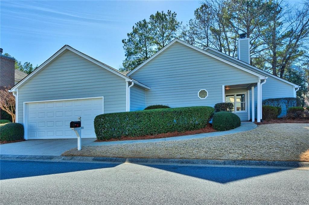24 Robyn Way - Photo 1