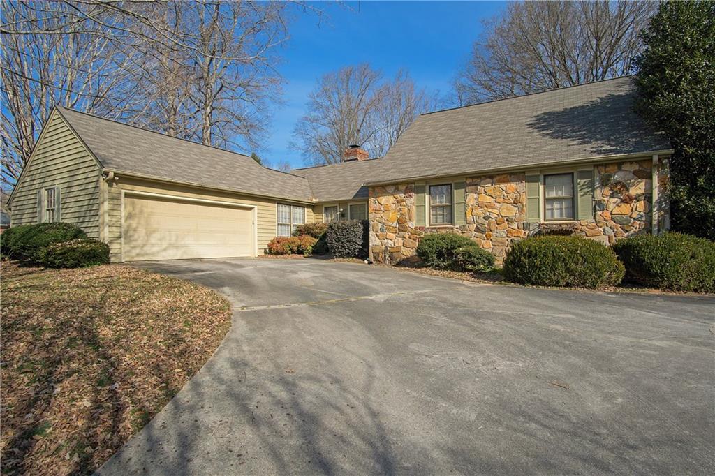 3719 Corinth Drive - Photo 1