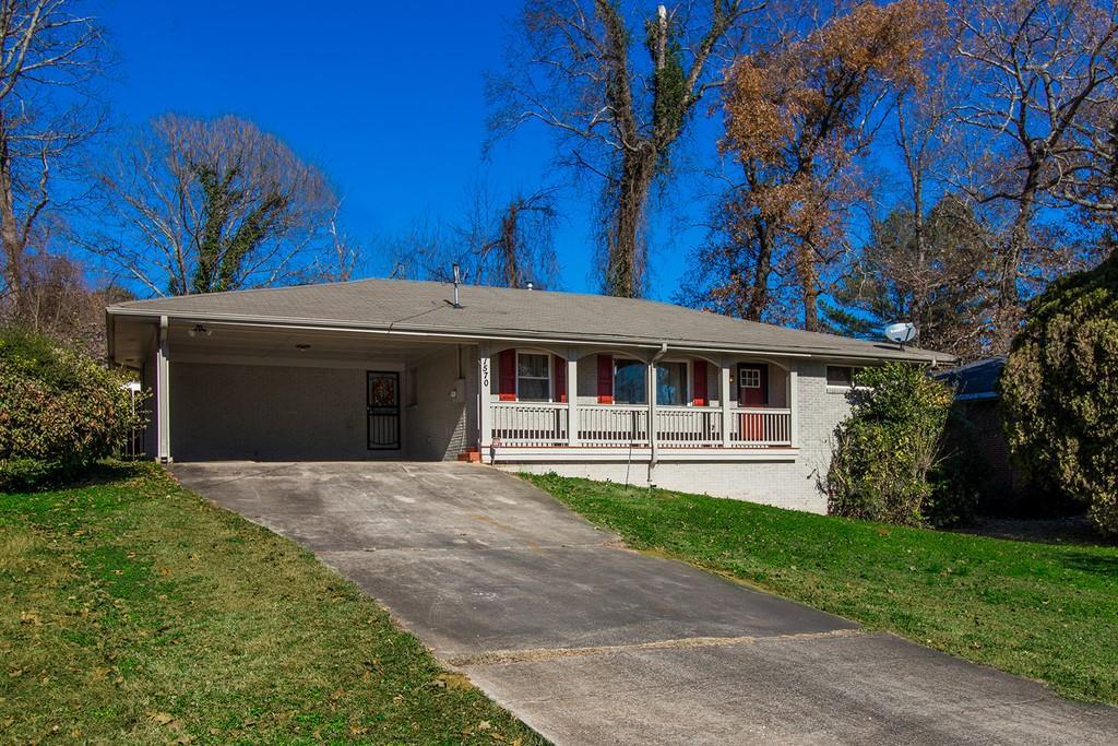 1570 Boulderwoods Drive - Photo 1