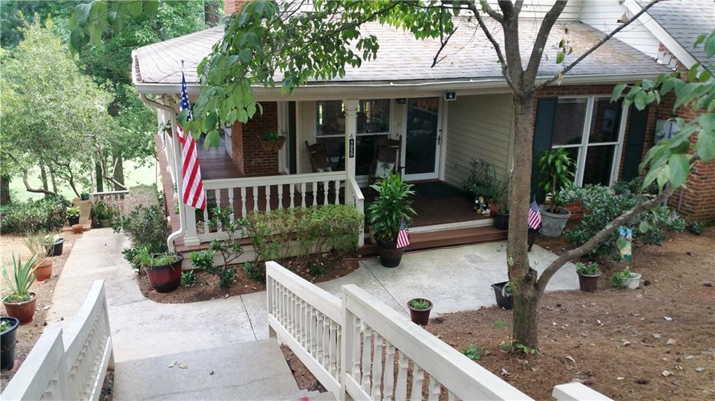 1050 Cupp Lane - Photo 1