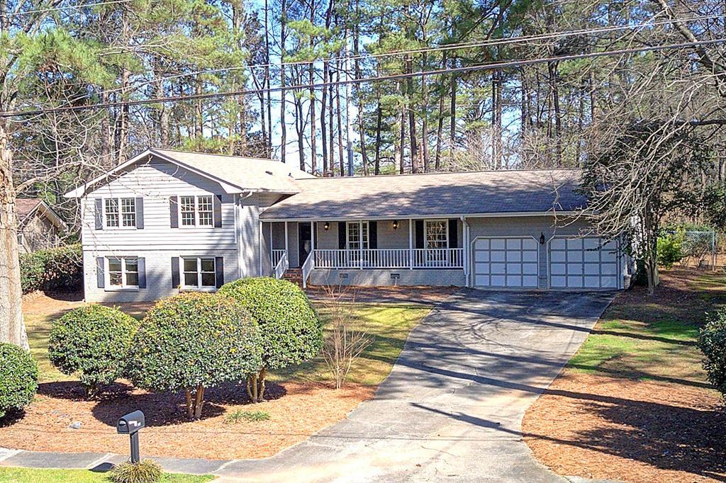 3487 Stratfield Drive - Photo 1