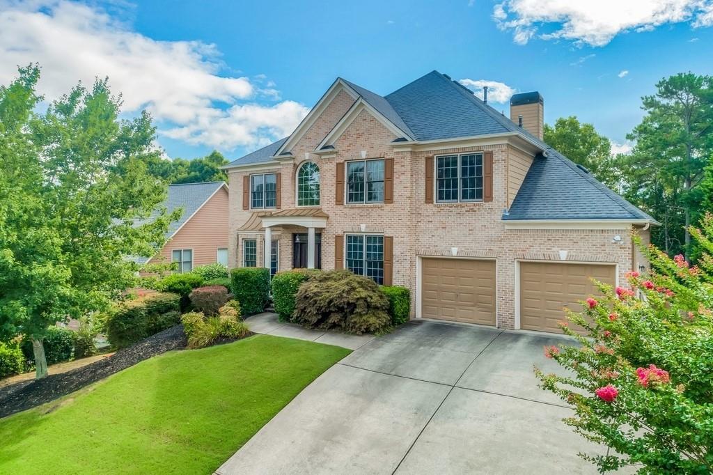 424 Lake Point Trace - Photo 1