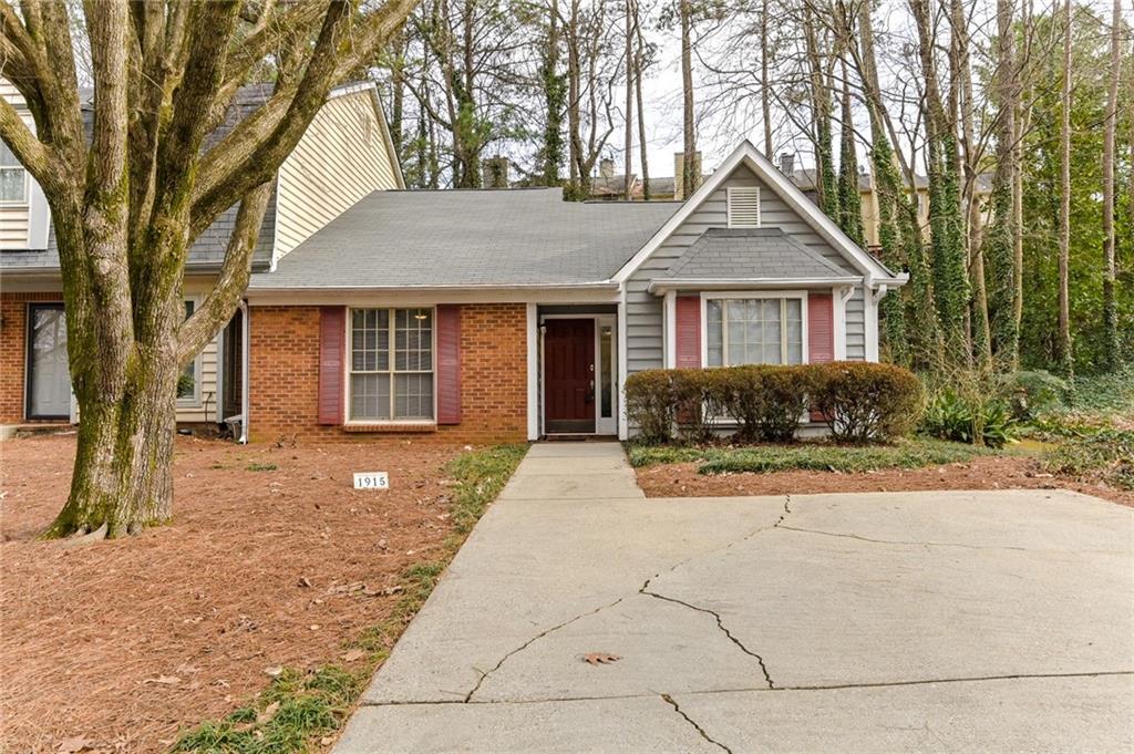 1915 Ivy Glen Drive - Photo 1
