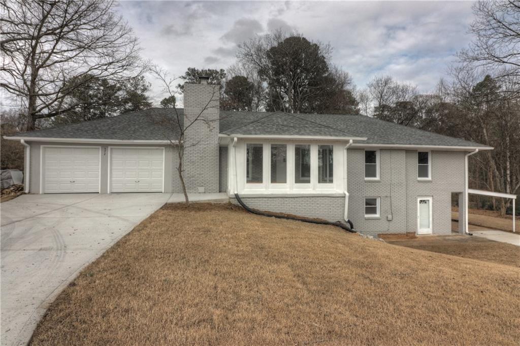 572 Thomas Lane - Photo 1