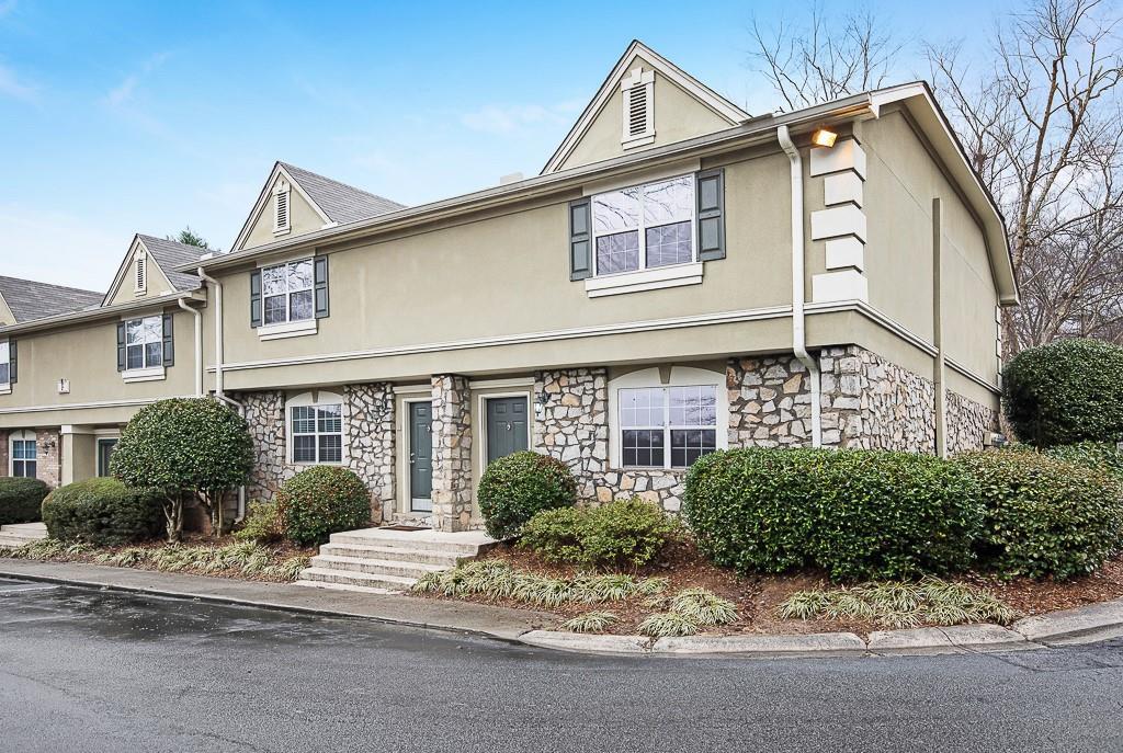 6900 Roswell Road - Photo 1