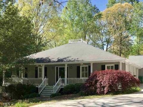 308 Cherokee Drive - Photo 1