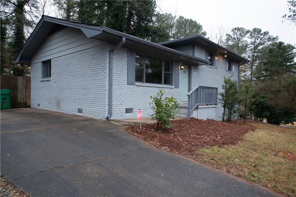 2146 Kilarney Road - Photo 1