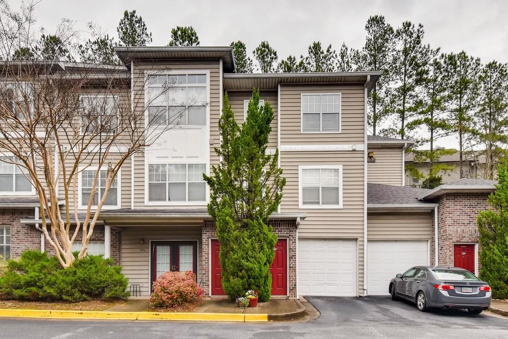 2700 Pine Tree Road - Photo 1