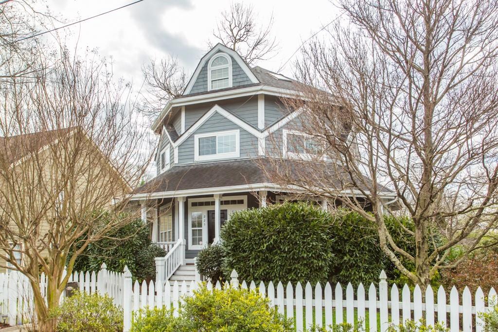 225 Glenwood Avenue - Photo 1