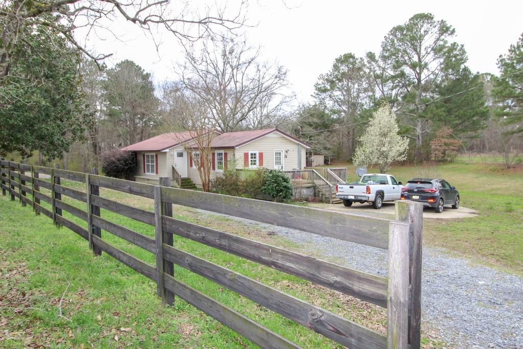 744 Livingston Road - Photo 1