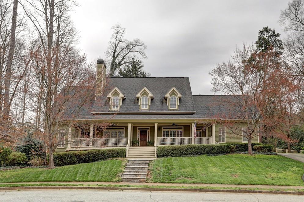 521 Ivy Place - Photo 1