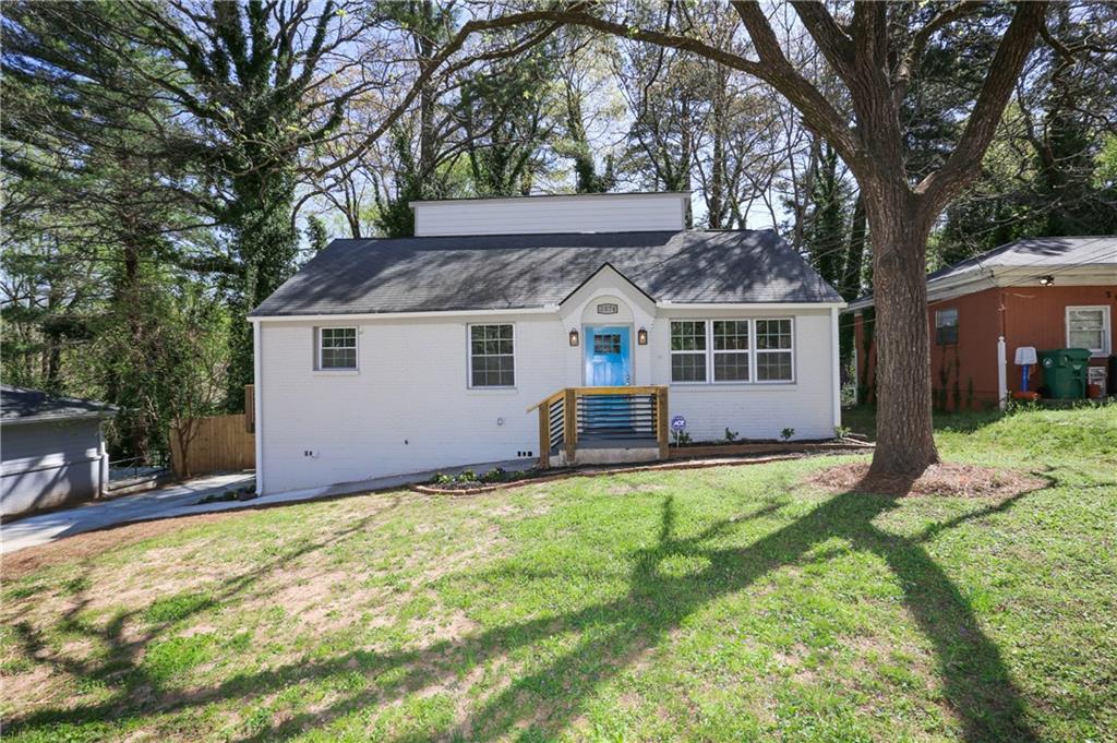 2074 Dellwood Place - Photo 1