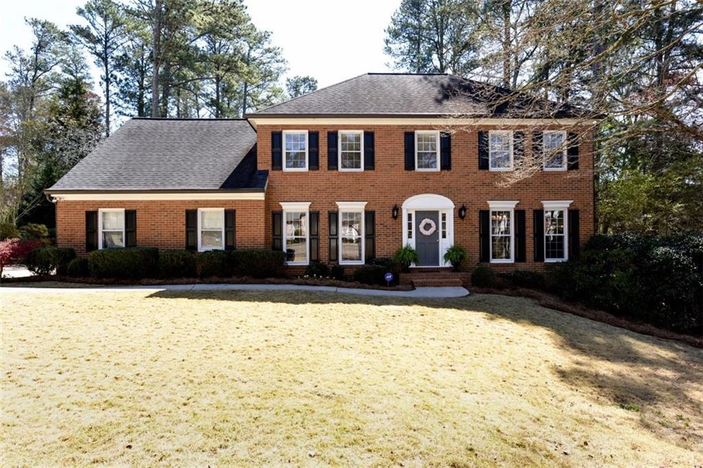 4914 Hampton Circle - Photo 1