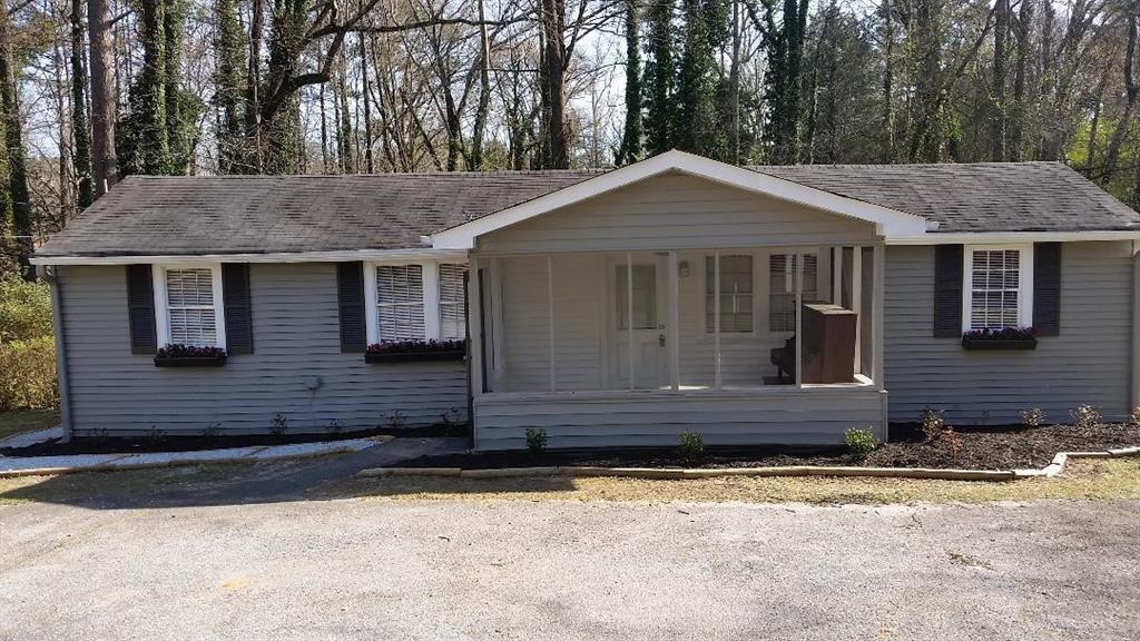7043 S Goddard Road - Photo 1